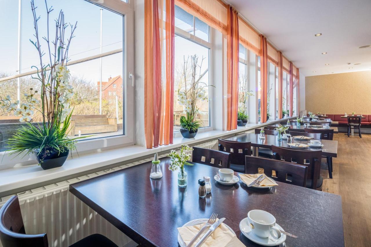 Strandhotel Achtert Diek ลังอุค ภายนอก รูปภาพ